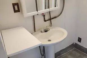 1121 Elmwood Ave, Sharon Hill, PA 19079 - Photo 9