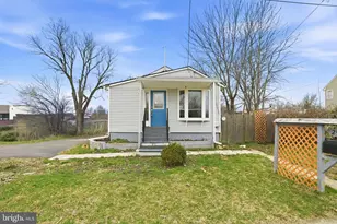 2502 Williams Ave, Upper Chichester, PA 19014 - Photo 3