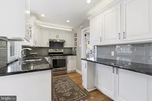 402 Twin Oaks Dr, Havertown, PA 19083 - Photo 9