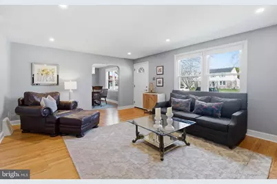 402 Twin Oaks Drive, Havertown, PA 19083 - Photo 3