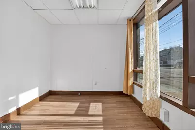 637 Chester Pike, Prospect Park, PA 19076 - Photo 3