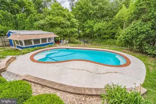 121 Jennifer Way, Upper Chichester, PA 19061 - Photo 33