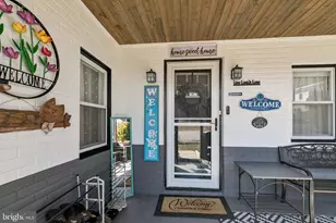 1332 Peach St, Upper Chichester, PA 19061 - Photo 5