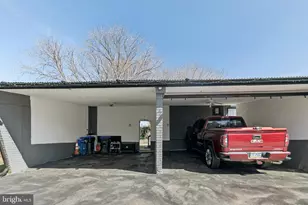 1332 Peach St, Upper Chichester, PA 19061 - Photo 9