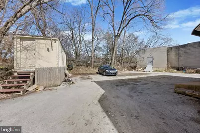 909 Springfield Road #B, Darby, PA 19023 - Photo 3