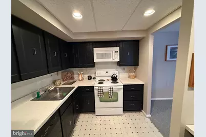 700 Ardmore Avenue #424, Ardmore, PA 19003 - Photo 9