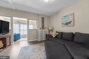 538 Clifton Ave, Darby, PA 19023 - Photo 11