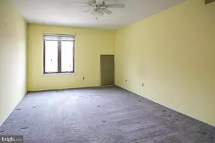 5200 Hilltop Dr, Brookhaven, PA 19015 - Photo 15