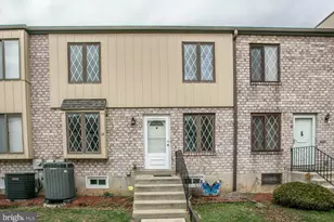 5200 Hilltop Dr, Brookhaven, PA 19015 - Photo 3