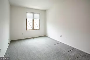 5200 Hilltop Dr, Brookhaven, PA 19015 - Photo 17