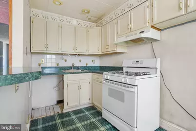 1032 Brookwood Lane, Glenolden, PA 19036 - Photo 9