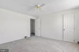 1032 Brookwood Ln, Glenolden, PA 19036 - Photo 11