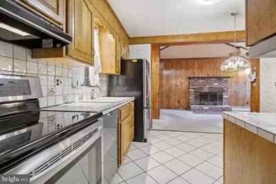 110 S New Ardmore Avenue, Broomall, PA 19008 - Photo 11