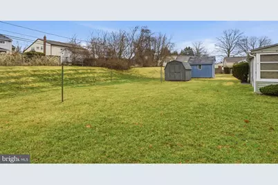 110 S New Ardmore Avenue, Broomall, PA 19008 - Photo 29