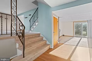 18 Cobblestone Ln, Aston, PA 19014 - Photo 3