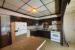 231 Hamilton Ave, Darby, PA 19023 - Photo 9