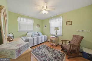 1323 Morton Ave, Folsom, PA 19033 - Photo 23