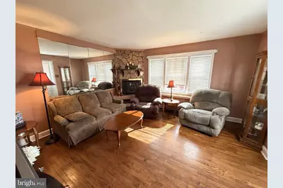 429 Sutton Avenue, Folsom, PA 19033 - Photo 7