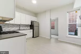 1421 E 11th St, Crum Lynne, PA 19022 - Photo 9