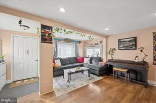 407 Emerald St, Media, PA 19063 - Photo 3