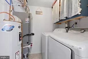 5200 Hilltop Dr, Brookhaven, PA 19015 - Photo 23