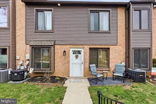 5200 Hilltop Dr, Brookhaven, PA 19015 - Photo 1