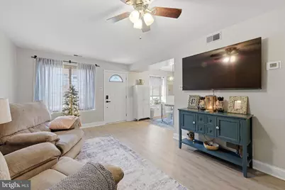 5200 Hilltop Drive #F2, Brookhaven, PA 19015 - Photo 3