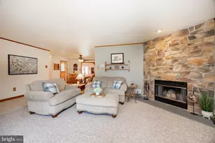 4008 Washington Dr, Upper Chichester, PA 19061 - Photo 11