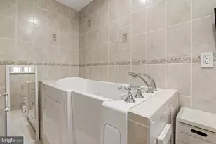 352 S New Middletown Rd, Media, PA 19063 - Photo 19