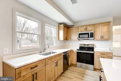 632 Greenhill Road, Sharon Hill, PA 19079 - Photo 7