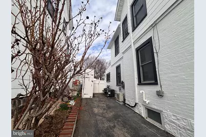 17 Walnut Street, Clifton Heights, PA 19018 - Photo 3