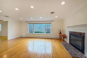 221 Foxcroft Rd, Broomall, PA 19008 - Photo 9