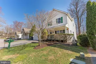 4 Cannon Ct, Upper Chichester, PA 19061 - Photo 3