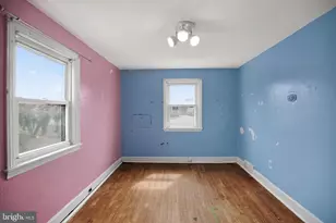 71 S Harwood Ave, Upper Darby, PA 19082 - Photo 13