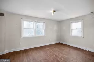 71 S Harwood Ave, Upper Darby, PA 19082 - Photo 11