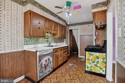 71 S Harwood Avenue, Upper Darby, PA 19082 - Photo 9