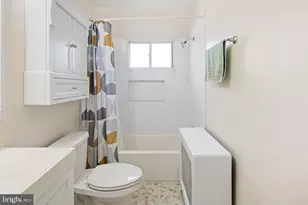 221 W Albemarle Ave, Lansdowne, PA 19050 - Photo 17