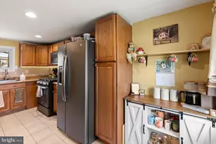 735 Westwood Ln, Aldan, PA 19018 - Photo 13