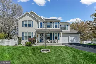 605 Barclay Cir, Springfield, PA 19064 - Photo 3