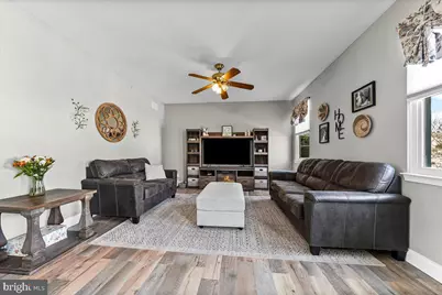 605 Barclay Circle, Springfield, PA 19064 - Photo 11