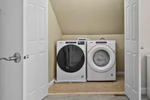 8 Harrow Cir, Wayne, PA 19087 - Photo 33