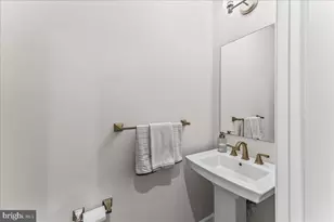 235 W Ponds Edge Dr, Media, PA 19063 - Photo 21