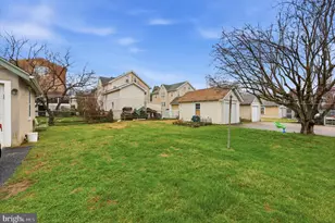 148 Sycamore Rd, Havertown, PA 19083 - Photo 3