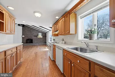 51 Rampart E, Media, PA 19063 - Photo 5