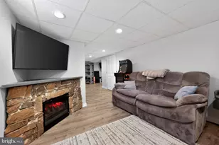 329 Holland St, Crum Lynne, PA 19022 - Photo 5