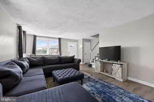 329 Holland St, Crum Lynne, PA 19022 - Photo 7