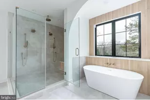 33 W Ardmore Ave, Havertown, PA 19083 - Photo 15