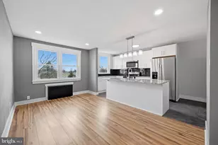 6866 Clover Ln, Upper Darby, PA 19082 - Photo 7