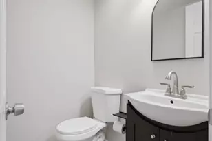 207 N Bishop Ave, Clifton Heights, PA 19018 - Photo 23