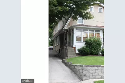 215 N Aberdeen Avenue, Wayne, PA 19087 - Photo 1